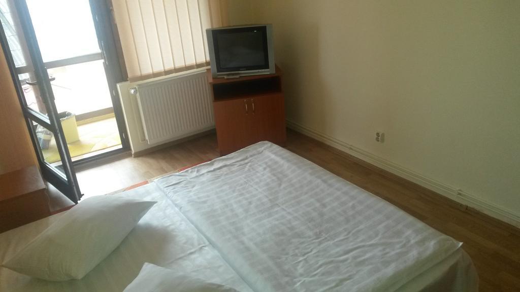 Pensiunea Adi Săpînţa Szoba fotó