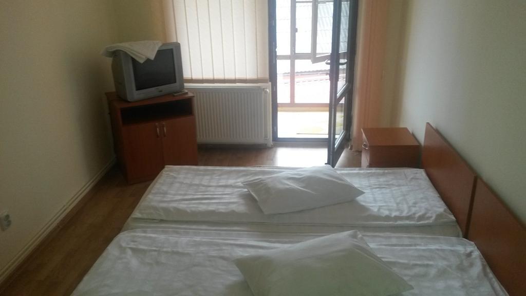 Pensiunea Adi Săpînţa Szoba fotó